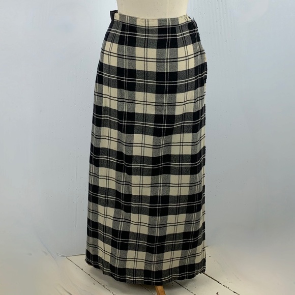 Kinloch Anderson Tartan Maxi Kilt Skirt 16 Black White Wool Made in Scotland
